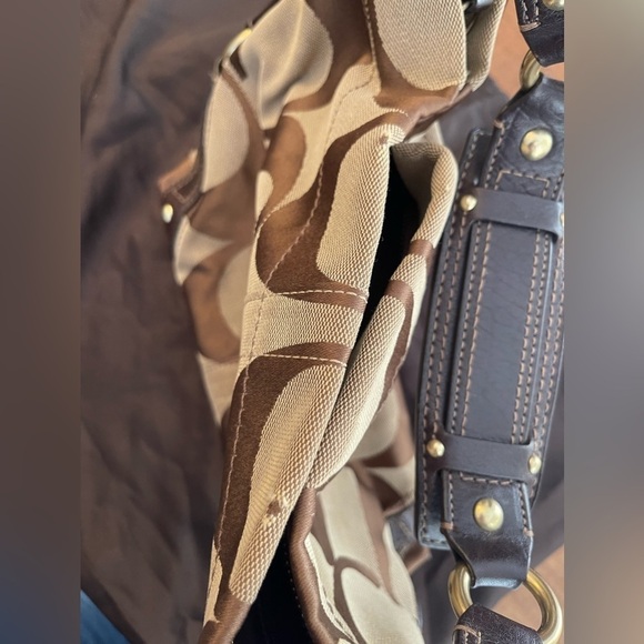 Coach Shoulder Bag - Picture 7 of 7